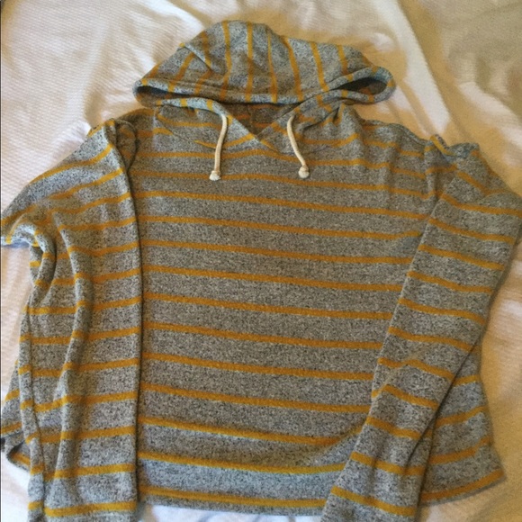 Caution To The Wind Tops - Crop top sweatshirt